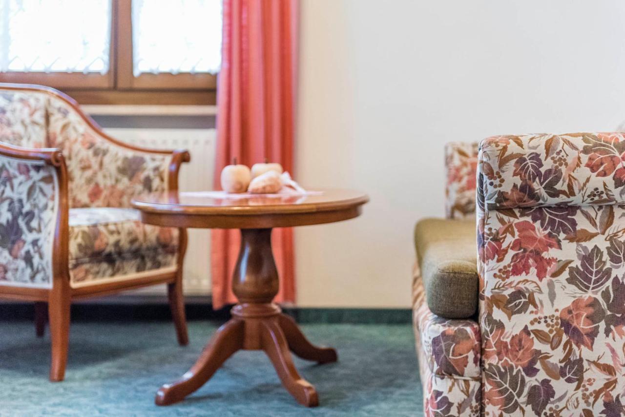 Hotel Peter بيتيرسبيرغ الغرفة الصورة