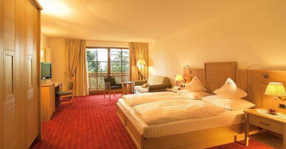 Hotel Peter بيتيرسبيرغ المظهر الخارجي الصورة